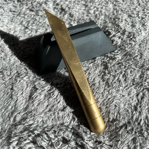 CRAIGHILL BUNDLE Desk Knife + Plinth BRASS Knife and BLACK Plinth - Picture 3 of 4